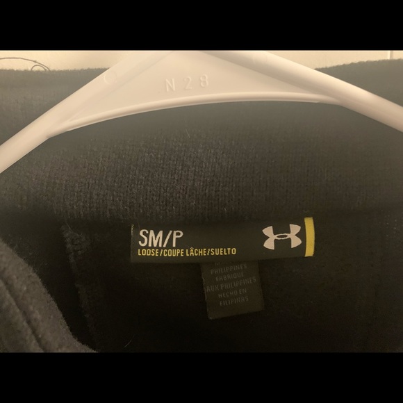 {Under Armour} Pullover NWOT - Picture 4 of 4